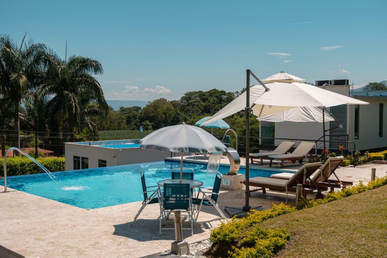 Hotel Syvanna Wellness And Spa Cerritos Exterior foto
